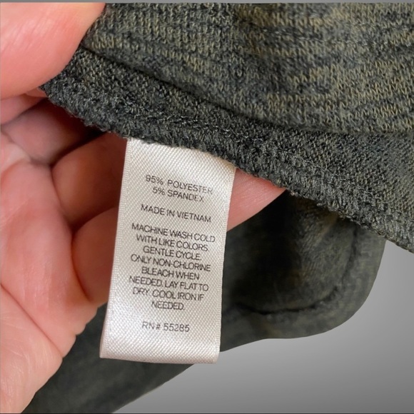 Express One Eleven Top - Picture 4 of 4